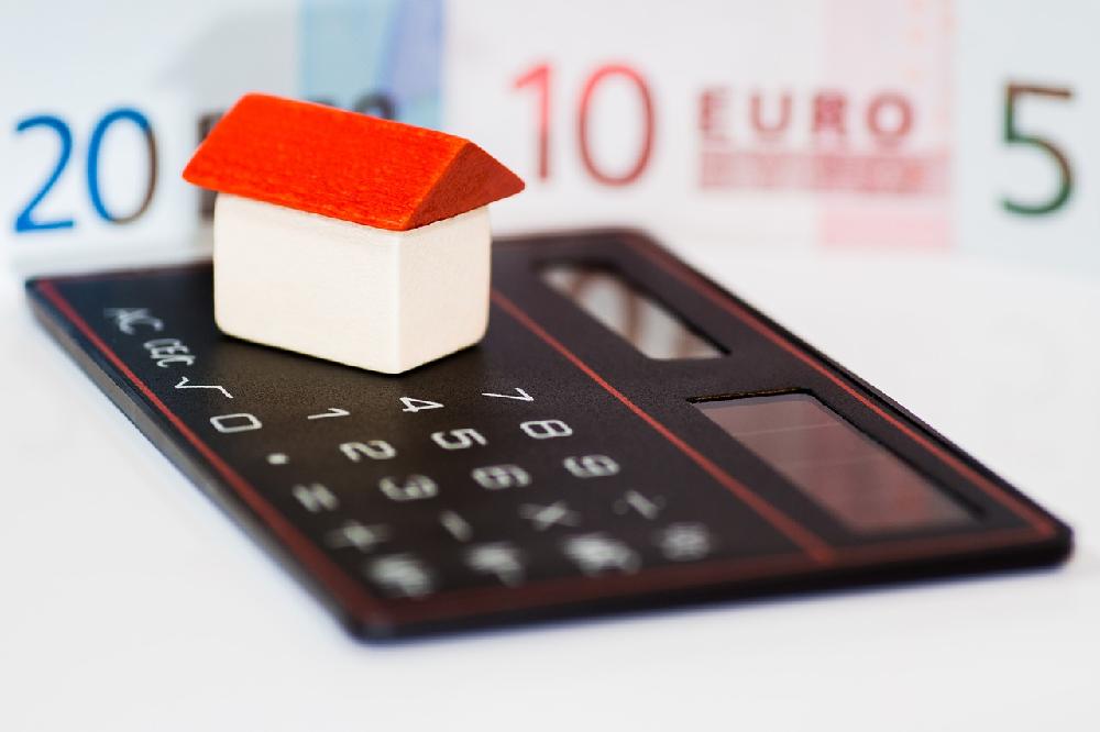 Jak porównać oferty kredytów hipotecznych?
